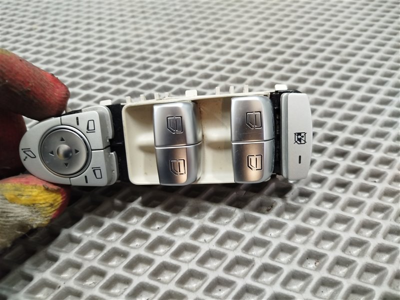 блок кнопок стеклоподъемника, 8520 рублей, Санкт-Петербург