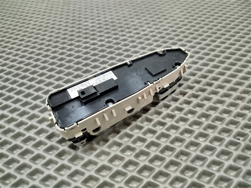 блок кнопок стеклоподъемника, 8520 рублей, Санкт-Петербург