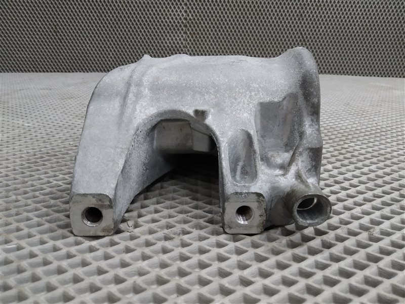 кронштейн двигателя, 9465 рублей, Санкт-Петербург