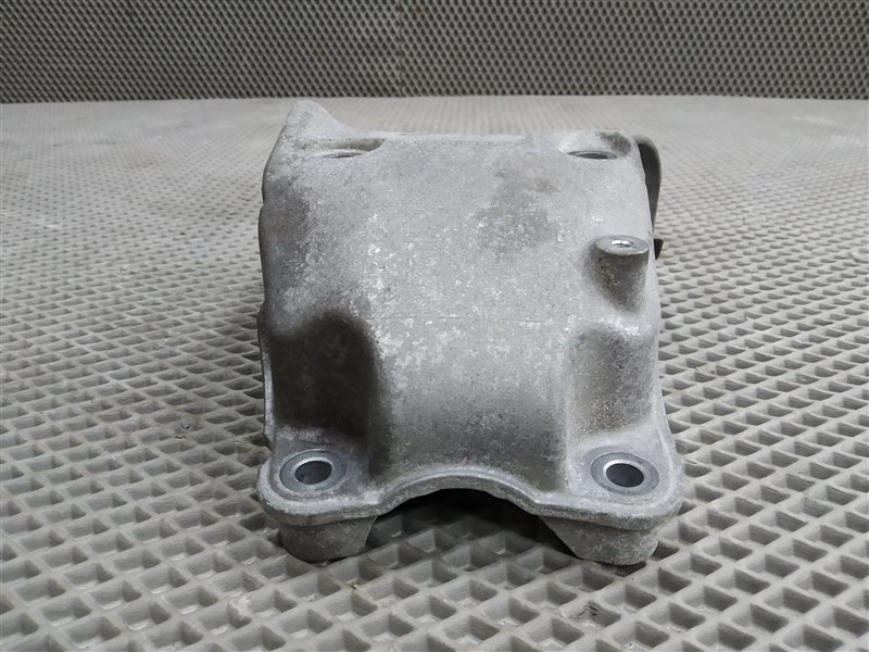 кронштейн двигателя, 9465 рублей, Санкт-Петербург