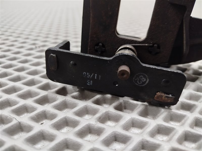 крюк капота, 1425 рублей, Санкт-Петербург