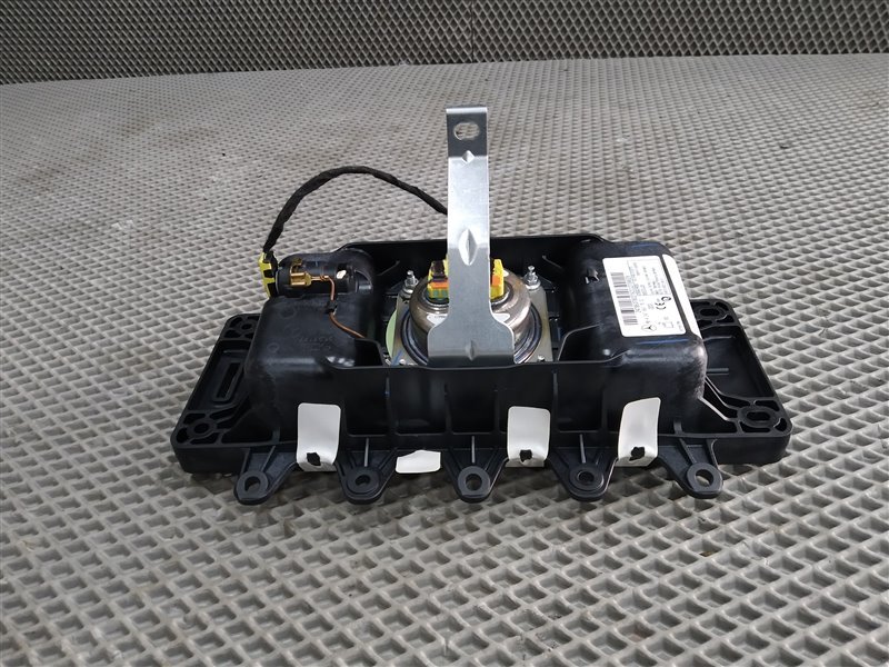 подушка в торпедо, 22000 рублей, Санкт-Петербург