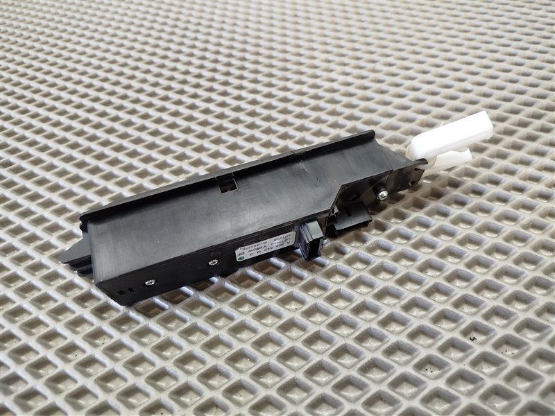 кнопка стеклоподъемника, 1200 рублей, Санкт-Петербург