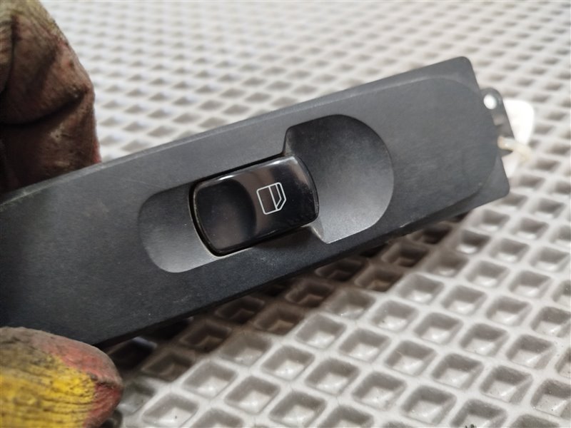 кнопка стеклоподъемника, 1200 рублей, Санкт-Петербург