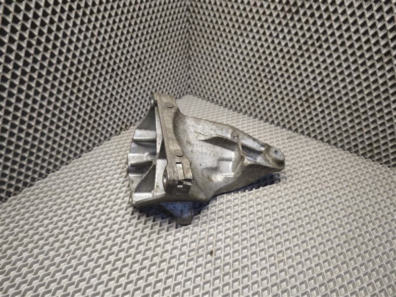 кронштейн двигателя, 2845 рублей, Санкт-Петербург