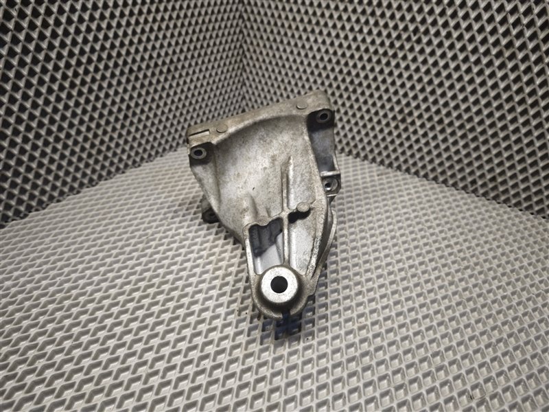 кронштейн двигателя, 2845 рублей, Санкт-Петербург