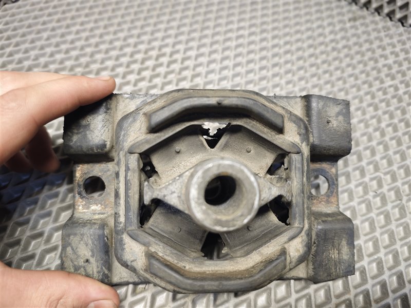 Подушка МКПП, 4260 рублей, Санкт-Петербург