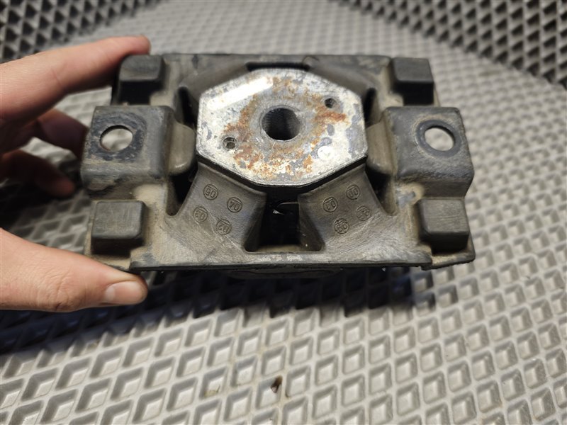 Подушка МКПП, 4260 рублей, Санкт-Петербург