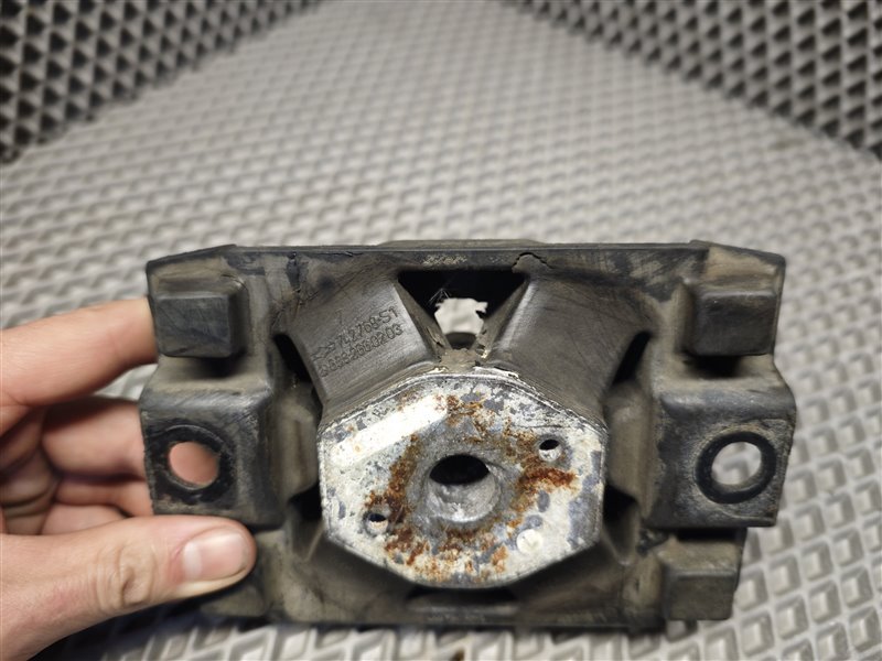 Подушка МКПП, 4260 рублей, Санкт-Петербург