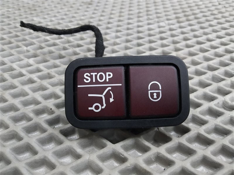 кнопка крышки багажника, 1800 рублей, Санкт-Петербург