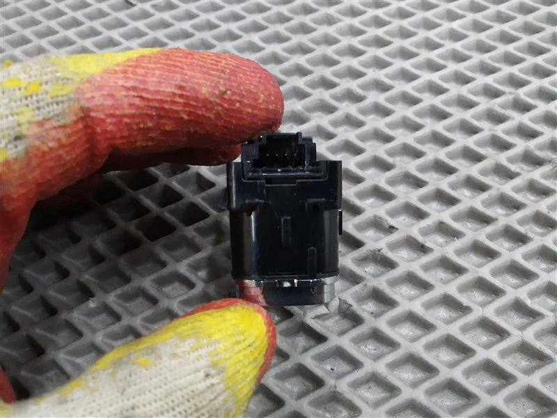 кнопка крышки багажника, 2500 рублей, Санкт-Петербург