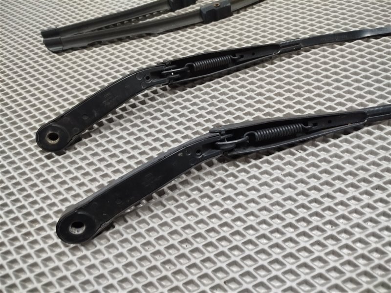 поводки стеклоочистителя, 2370 рублей, Санкт-Петербург