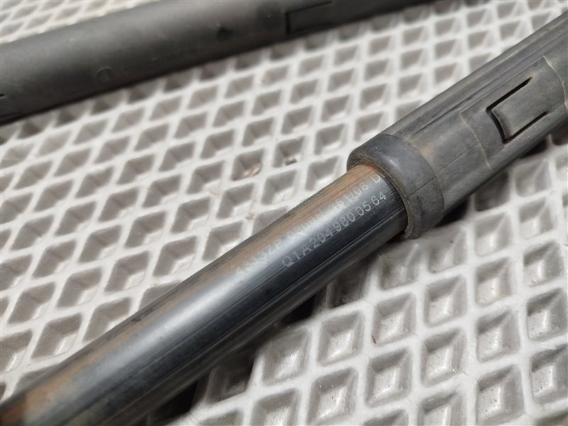 амортизатор капота, 1900 рублей, Санкт-Петербург