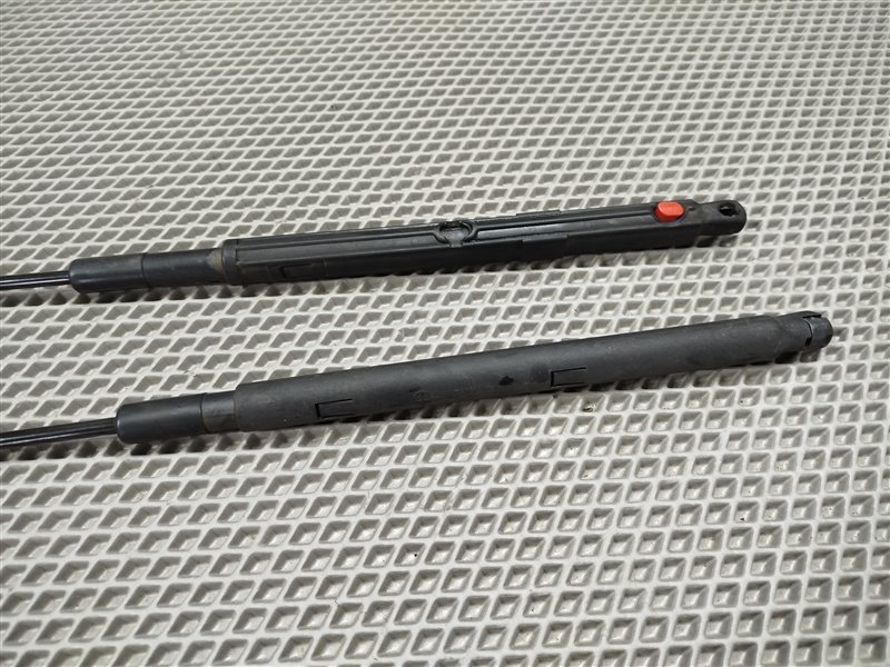 амортизатор капота, 1900 рублей, Санкт-Петербург