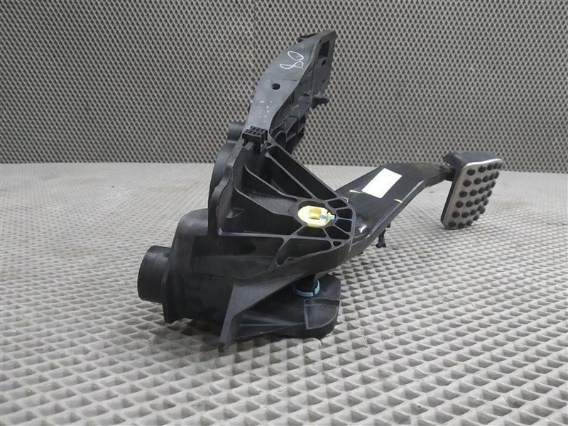 педаль тормоза, 5000 рублей, Санкт-Петербург