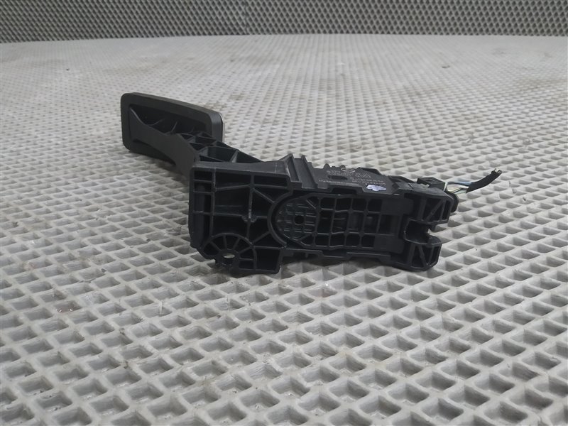 педаль газа, 5000 рублей, Санкт-Петербург