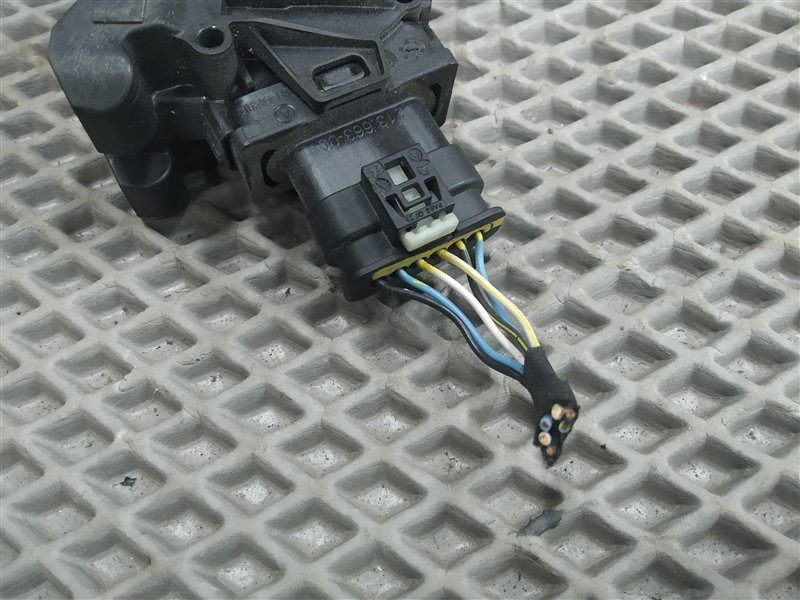 педаль газа, 5000 рублей, Санкт-Петербург