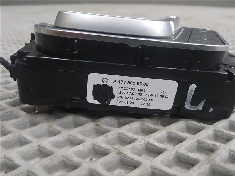 кнопки управления сиденьем, 6750 рублей, Санкт-Петербург