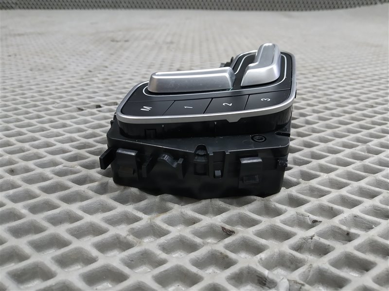 кнопки управления сиденьем, 7300 рублей, Санкт-Петербург