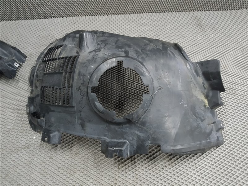 подкрылок, 12000 рублей, Санкт-Петербург