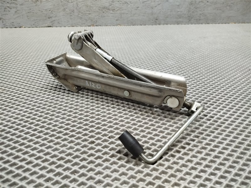 домкрат, 2500 рублей, Санкт-Петербург