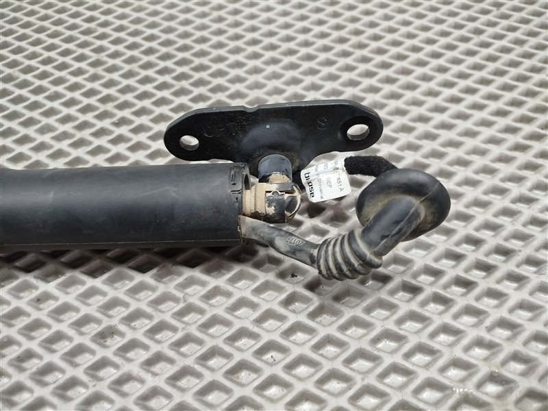 амортизатор багажника, 8000 рублей, Санкт-Петербург