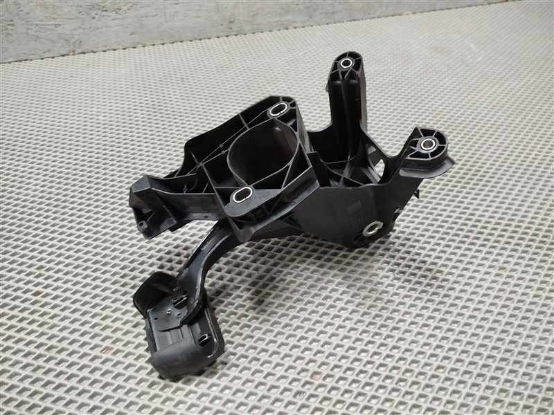 педаль тормоза, 2000 рублей, Санкт-Петербург