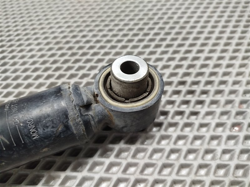 амортизатор, 6000 рублей, Санкт-Петербург