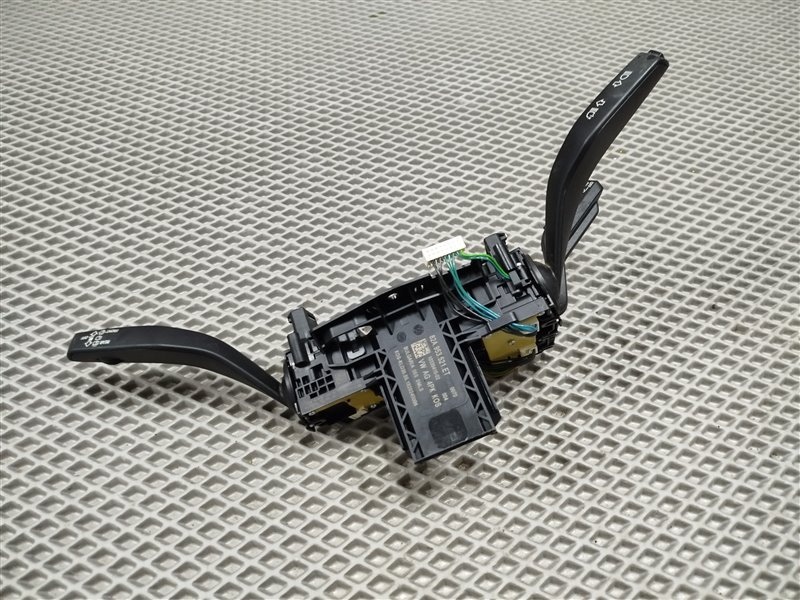 подрулевой переключатель, 15000 рублей, Санкт-Петербург