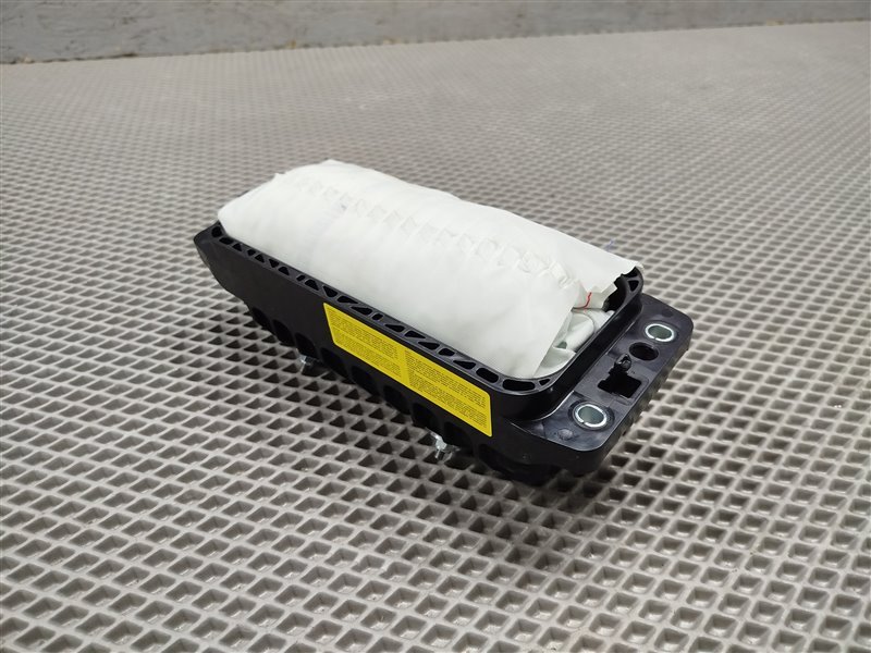 подушка в торпедо, 25000 рублей, Санкт-Петербург