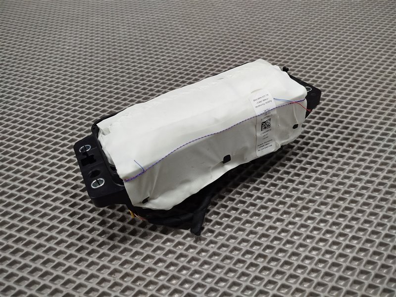 подушка в торпедо, 25000 рублей, Санкт-Петербург