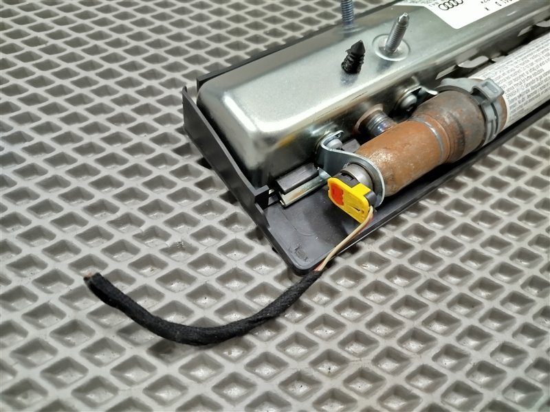 подушка безопасности коленная, 15000 рублей, Санкт-Петербург