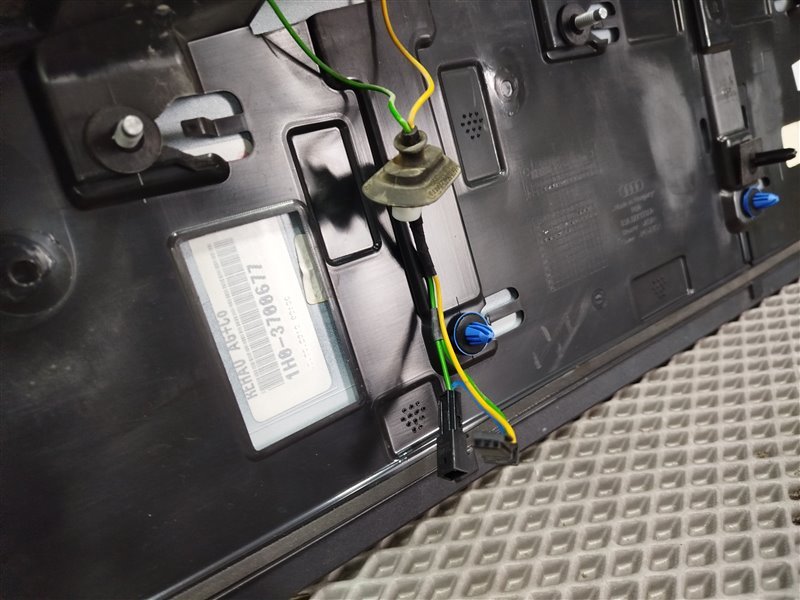 спойлер, 10000 рублей, Санкт-Петербург