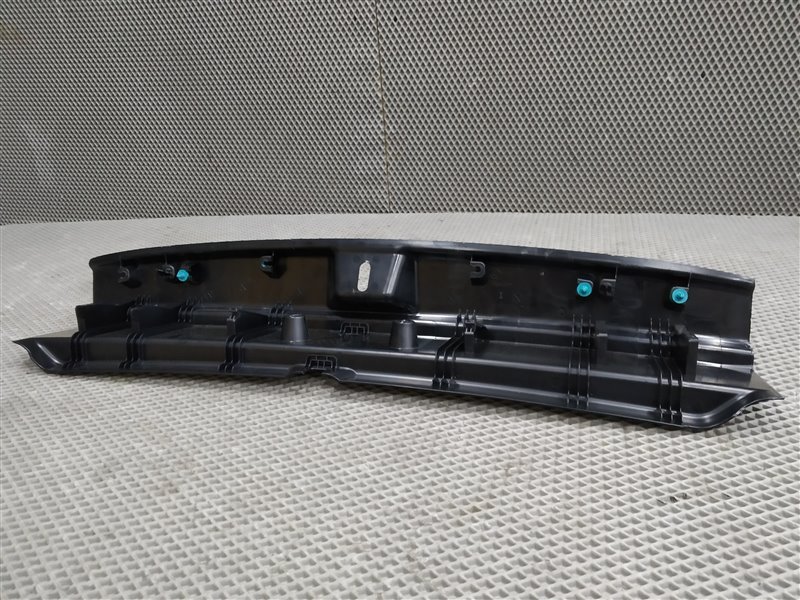 накладка багажника, 5945 рублей, Санкт-Петербург