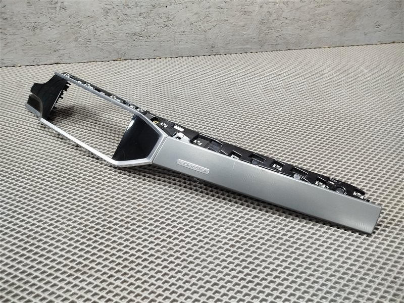 накладка под торпедо, 9000 рублей, Санкт-Петербург