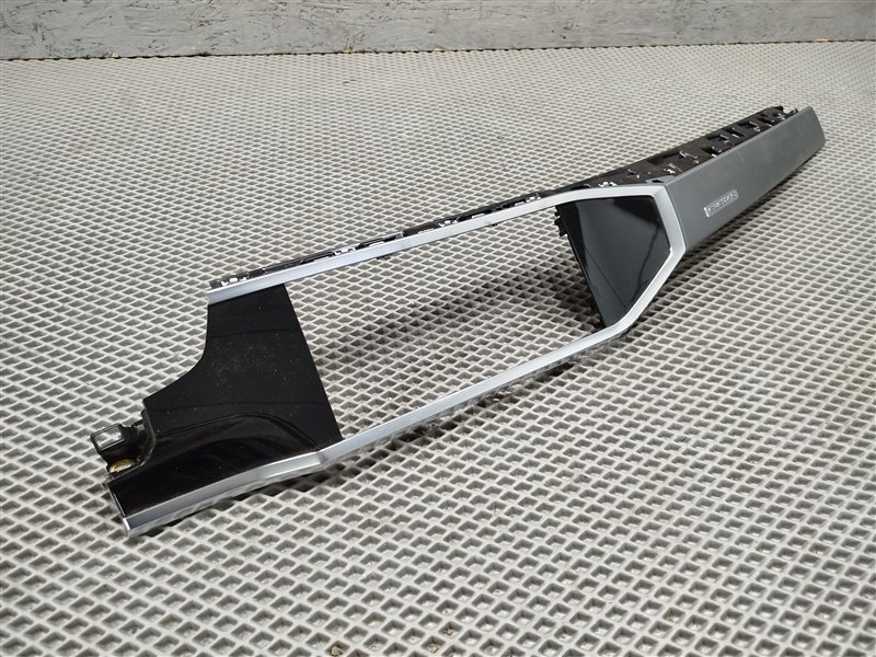 накладка под торпедо, 9000 рублей, Санкт-Петербург