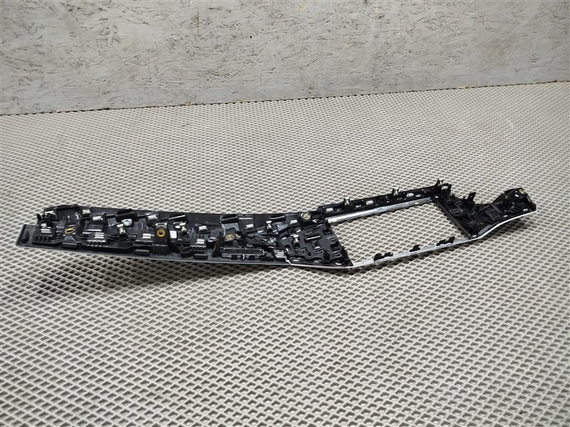 накладка под торпедо, 9000 рублей, Санкт-Петербург