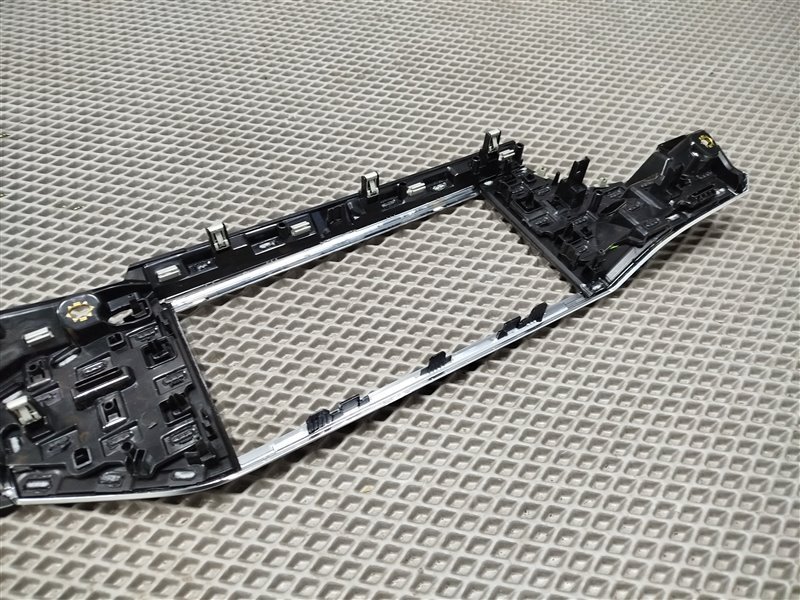 накладка под торпедо, 9000 рублей, Санкт-Петербург