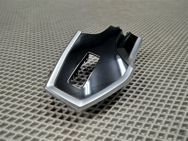 Накладка на торпедо, 3500 рублей, Санкт-Петербург