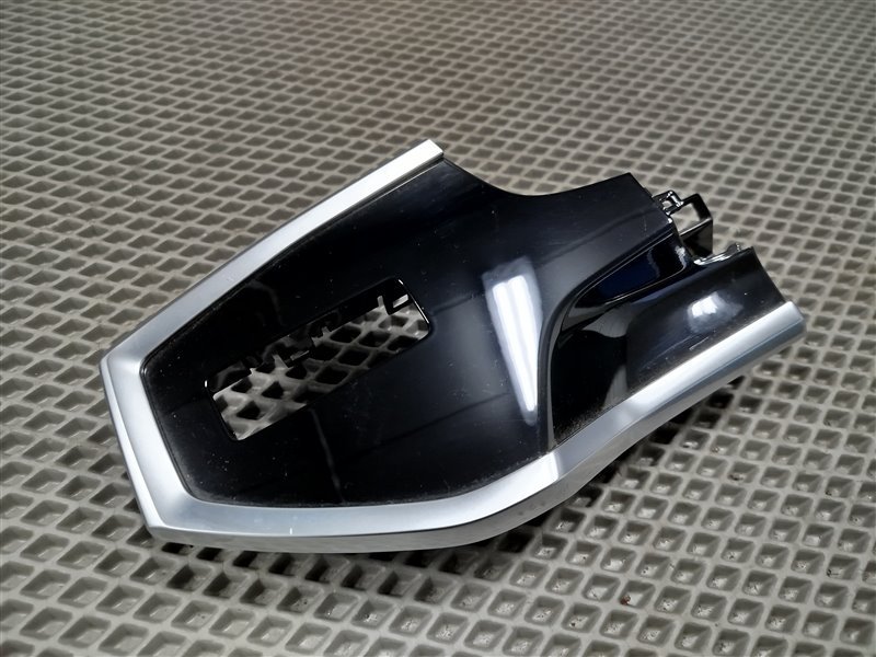 Накладка на торпедо, 3500 рублей, Санкт-Петербург