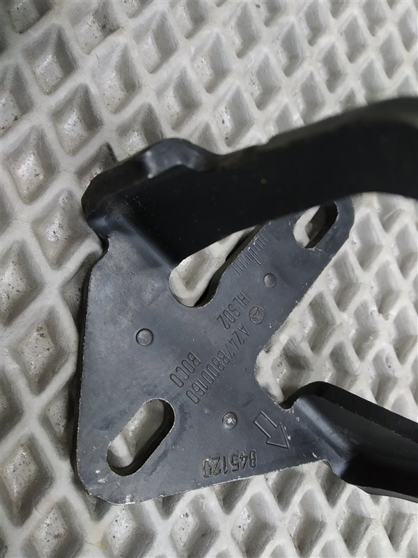 фиксатор капота, 1985 рублей, Санкт-Петербург