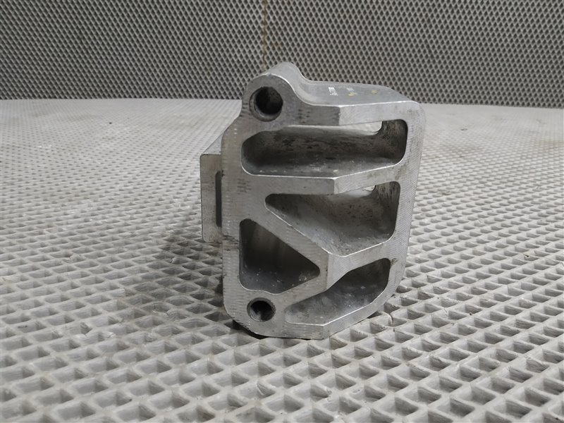 кронштейн радиатора, 3965 рублей, Санкт-Петербург