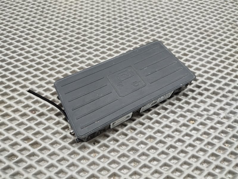 беспроводная зарядка, 8000 рублей, Санкт-Петербург