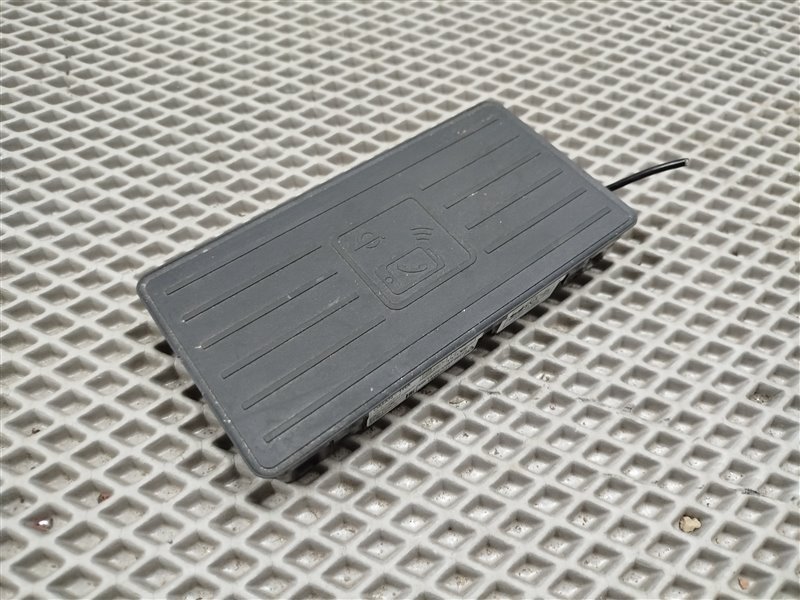 беспроводная зарядка, 8000 рублей, Санкт-Петербург