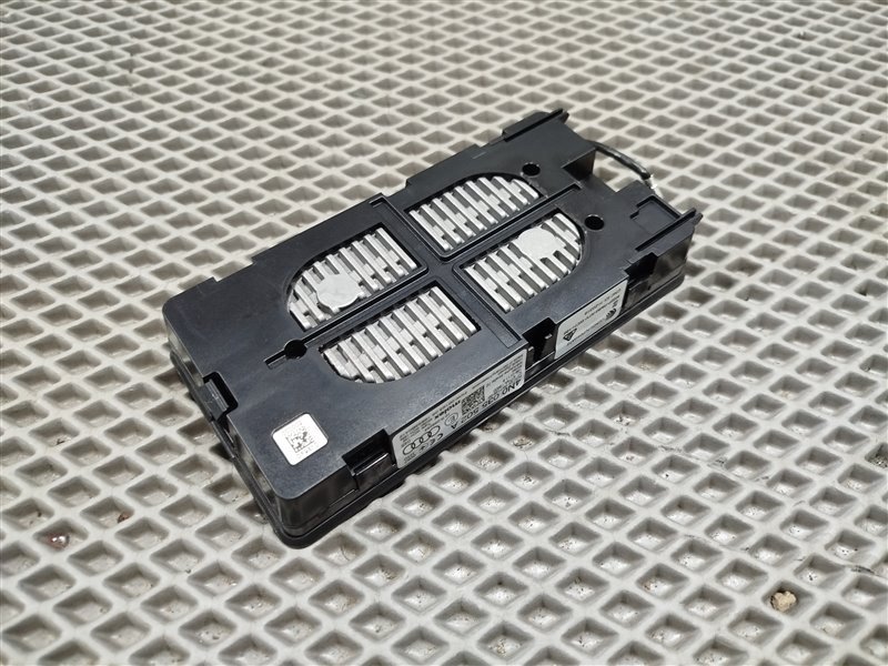 беспроводная зарядка, 8000 рублей, Санкт-Петербург