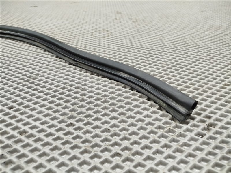 уплотнитель капота, 3000 рублей, Санкт-Петербург