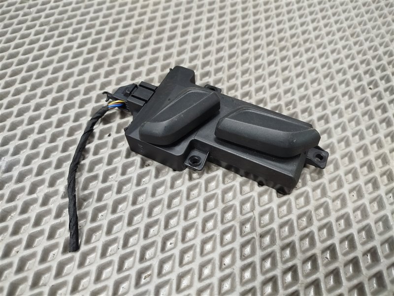 кнопки управления сиденьем, 4000 рублей, Санкт-Петербург