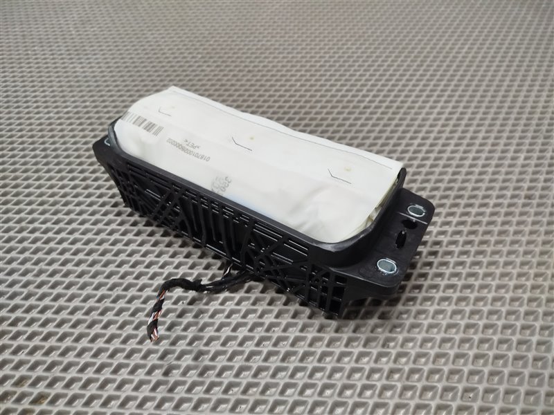 подушка в торпедо, 10000 рублей, Санкт-Петербург