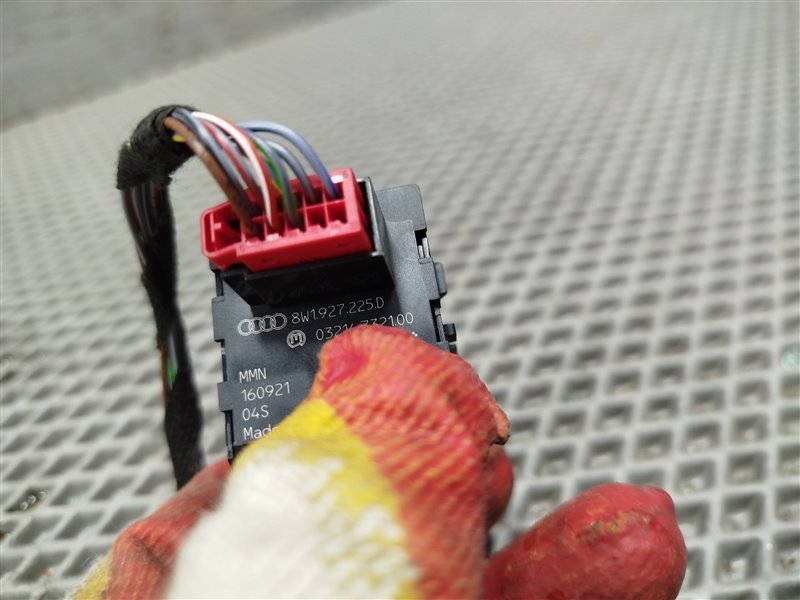 кнопка стояночного тормоза, 5000 рублей, Санкт-Петербург