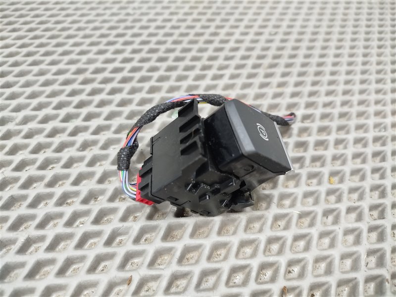 кнопка стояночного тормоза, 5000 рублей, Санкт-Петербург